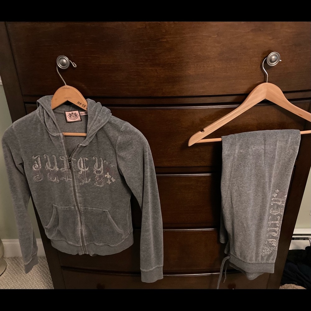 Juicy Sweatsuit Size Small Grey